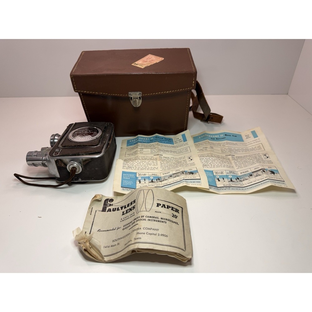 Vintage Bell & Howell 8mm Magazine Camera 172 w/ Case, Manuals & Accessori (D1)‎
